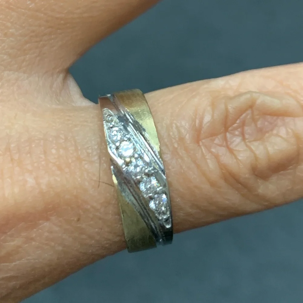 New 8mm 14k yellow Gold Men’s CZ Wedding Band